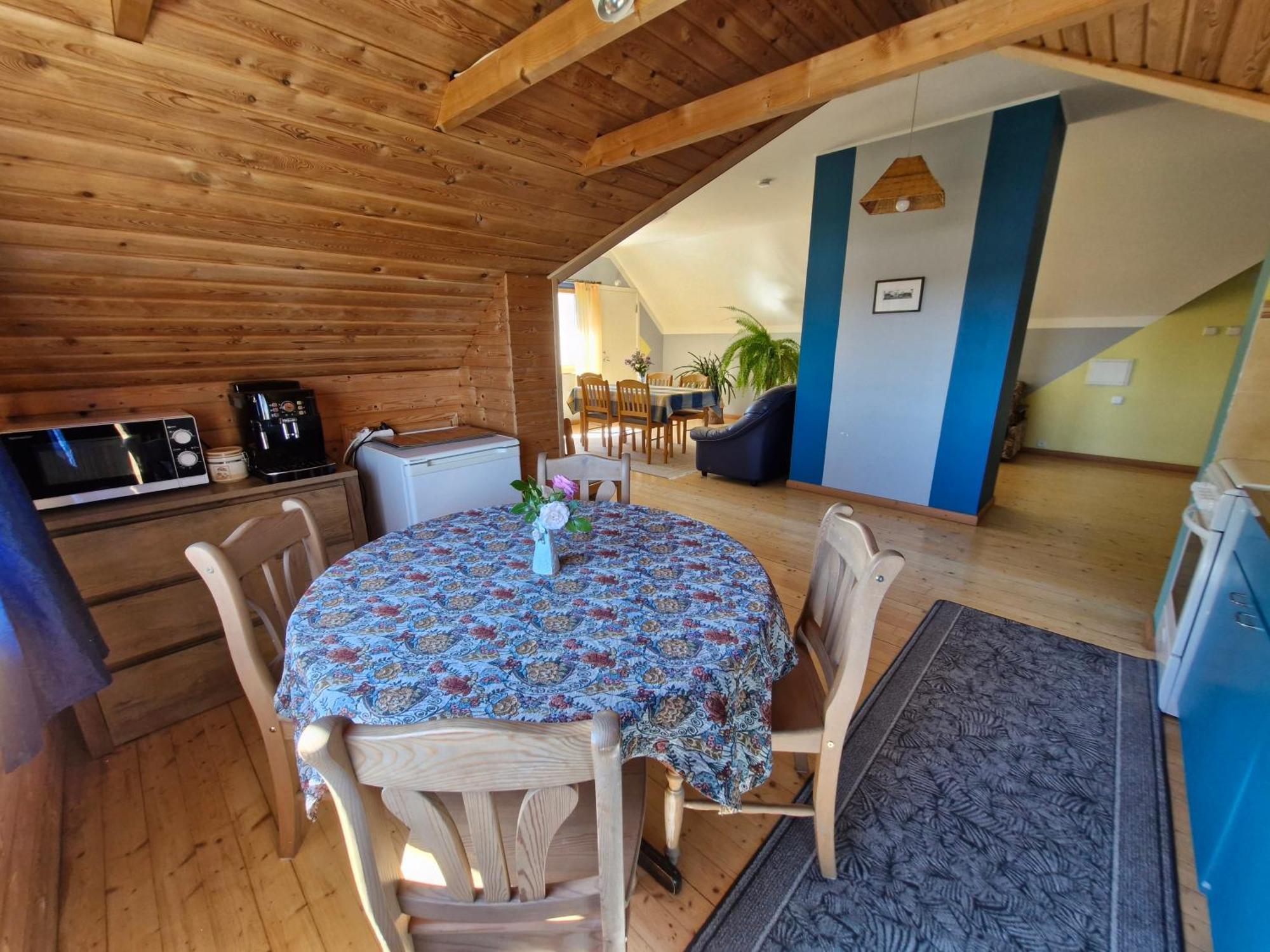 Piibelehe Guest Accommodation Kuressaare Extérieur photo