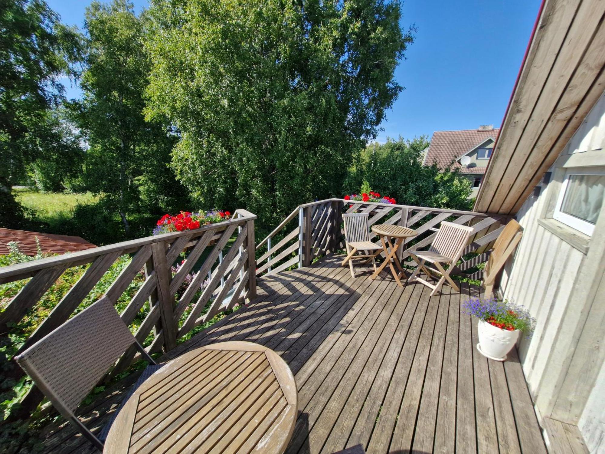 Piibelehe Guest Accommodation Kuressaare Extérieur photo
